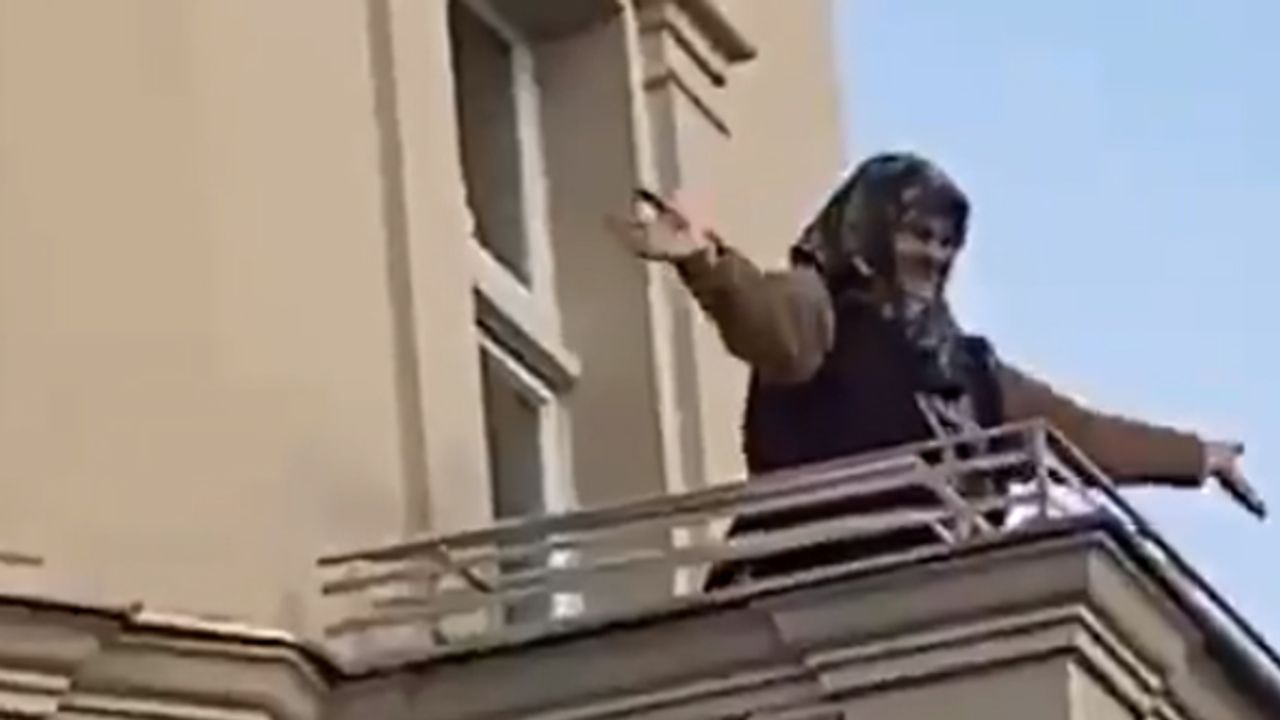 Fenomen olan Berlin'deki "Ayşe teyze" konuştu