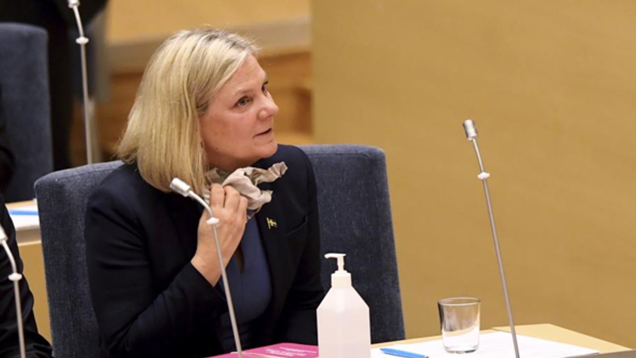 İsveç'te şok! İlk kadın başbakan 8 saat sonra istifa etti