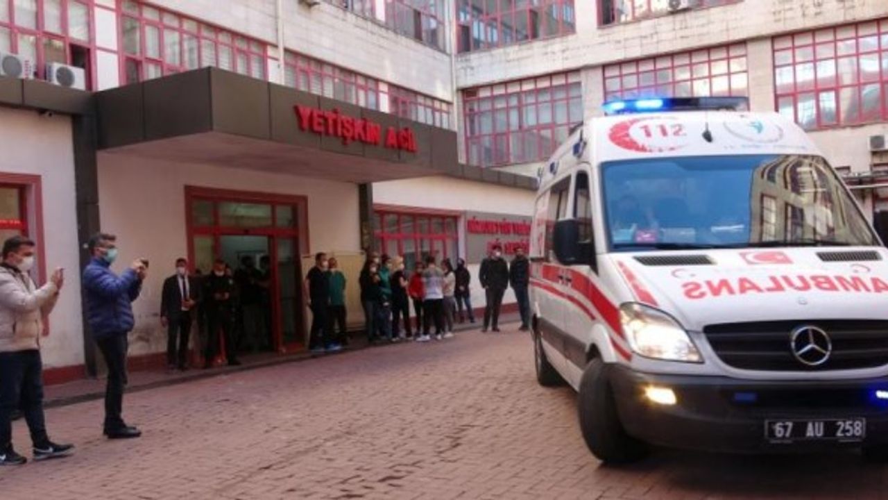 Acil Servis'te patlama! Biri hemşire 2 yaralı