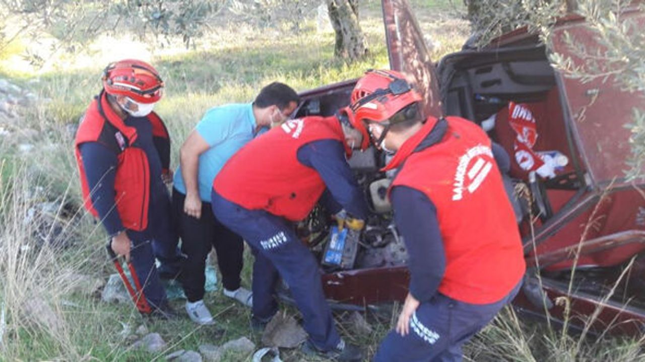 Otomobiller çarpıştı! Biri ağır 4 yaralı