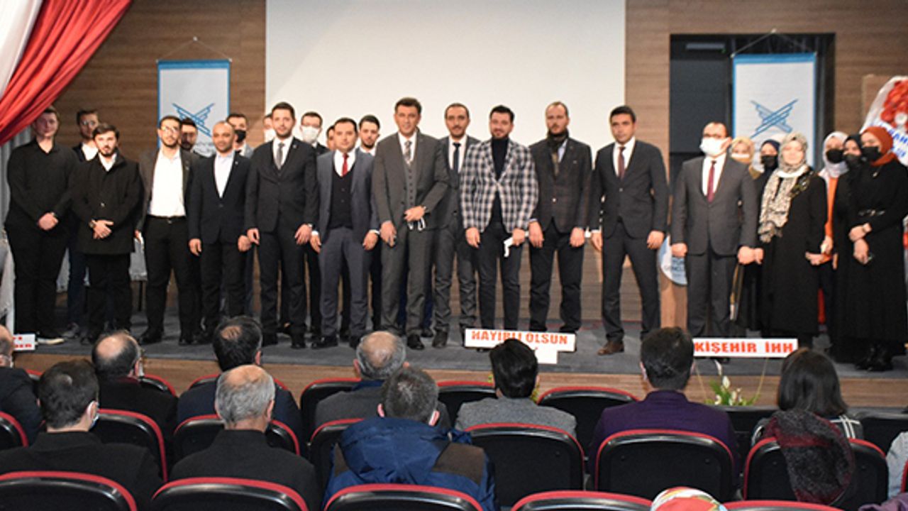 TÜGVA Eskişehir'de Genel Kurul yapıldı