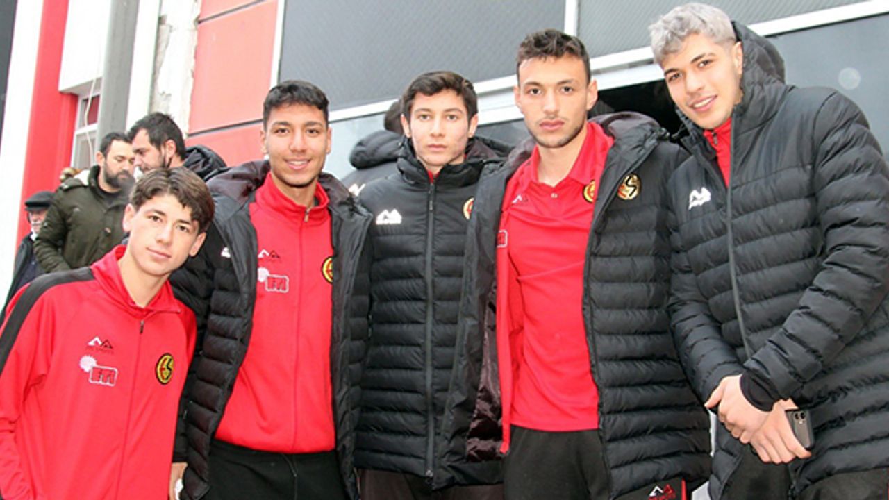 Eskişehirspor Rize'ye hareket etti... Kafilede kimler var?