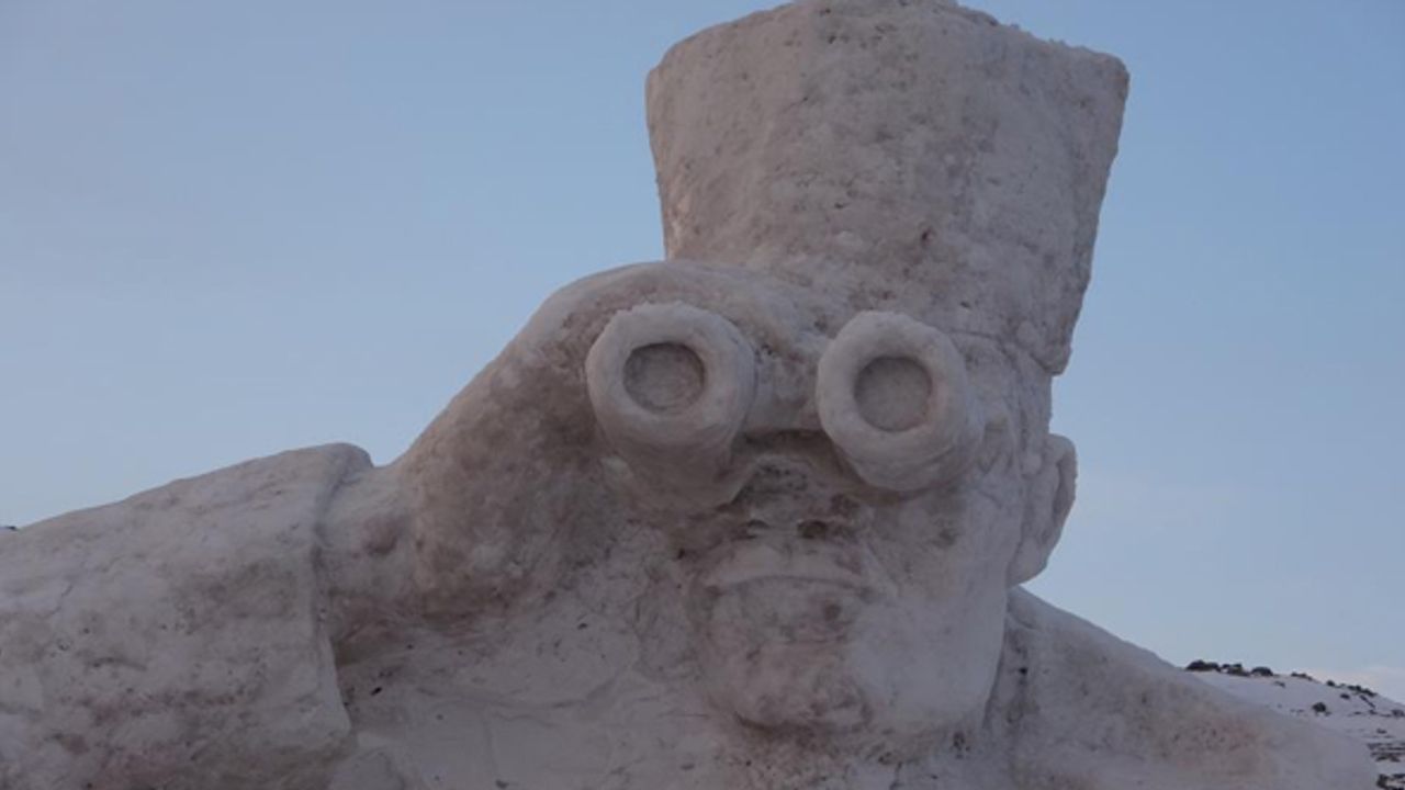 150 tonluk kardan Atatürk’ün heykeli yapılıyor