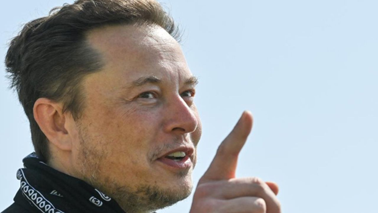 Elon Musk Putin'e meydan okudu
