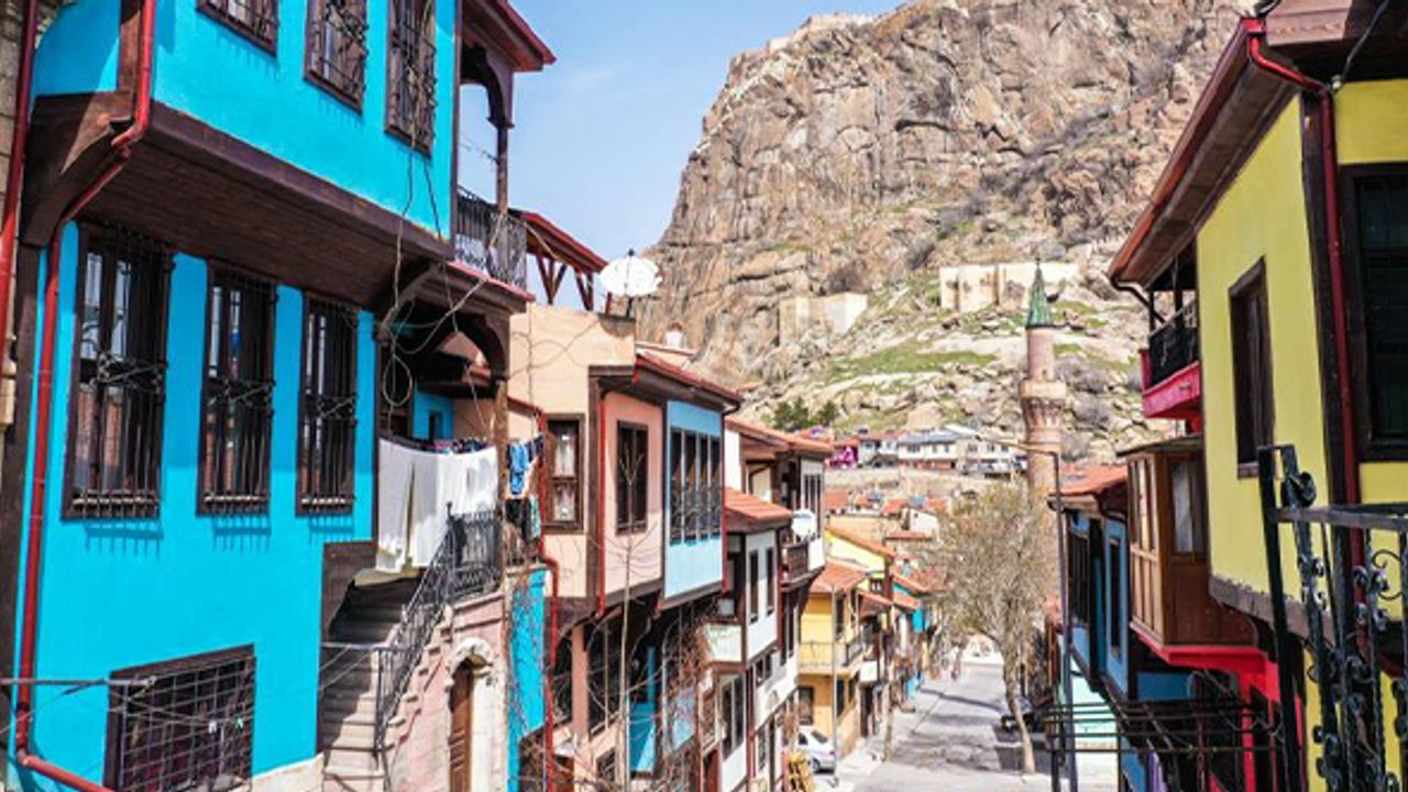 Gizemli şehir ‘Afyonkarahisar’ fotoğrafları sosyal medyada büyük ilgi gördü