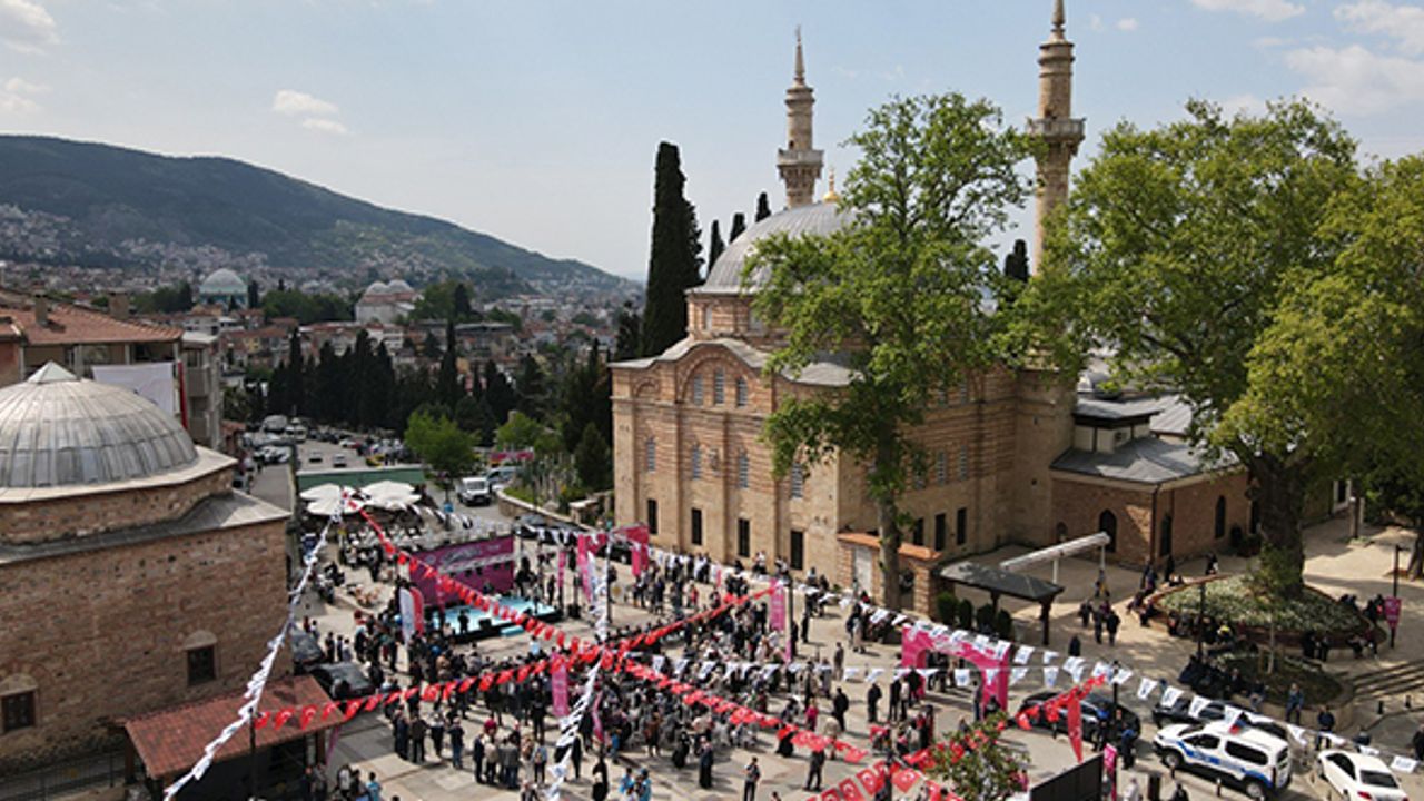 Bursa’da 600 yıllık Erguvan Bayramı yaşatılıyor