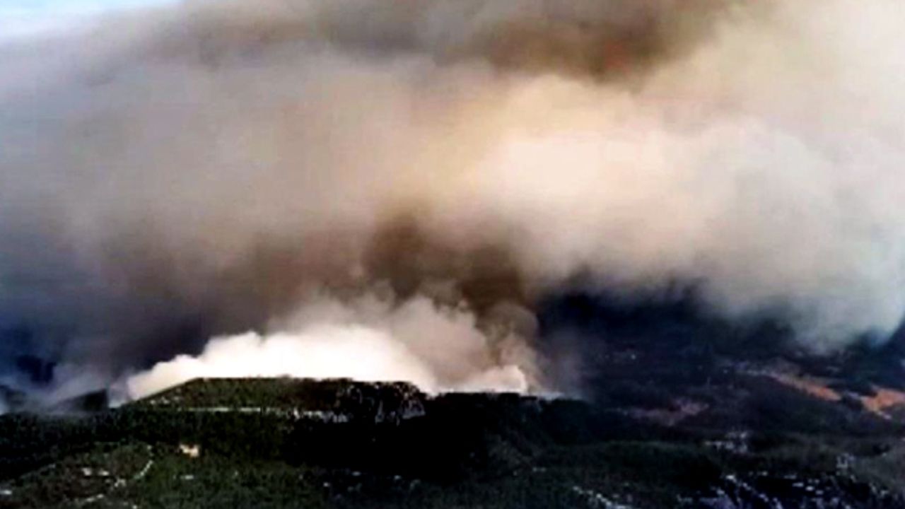 Datça'daki orman yangını havadan görüntülendi