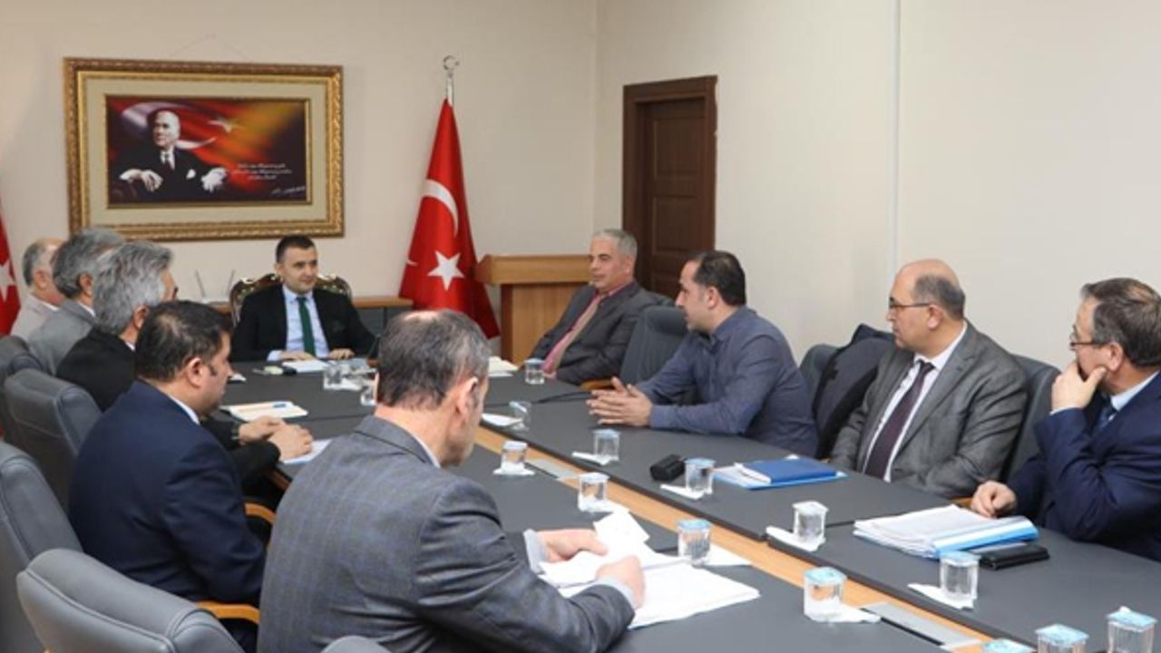 Emirdağ'da okul müdürleri ile özel toplantı