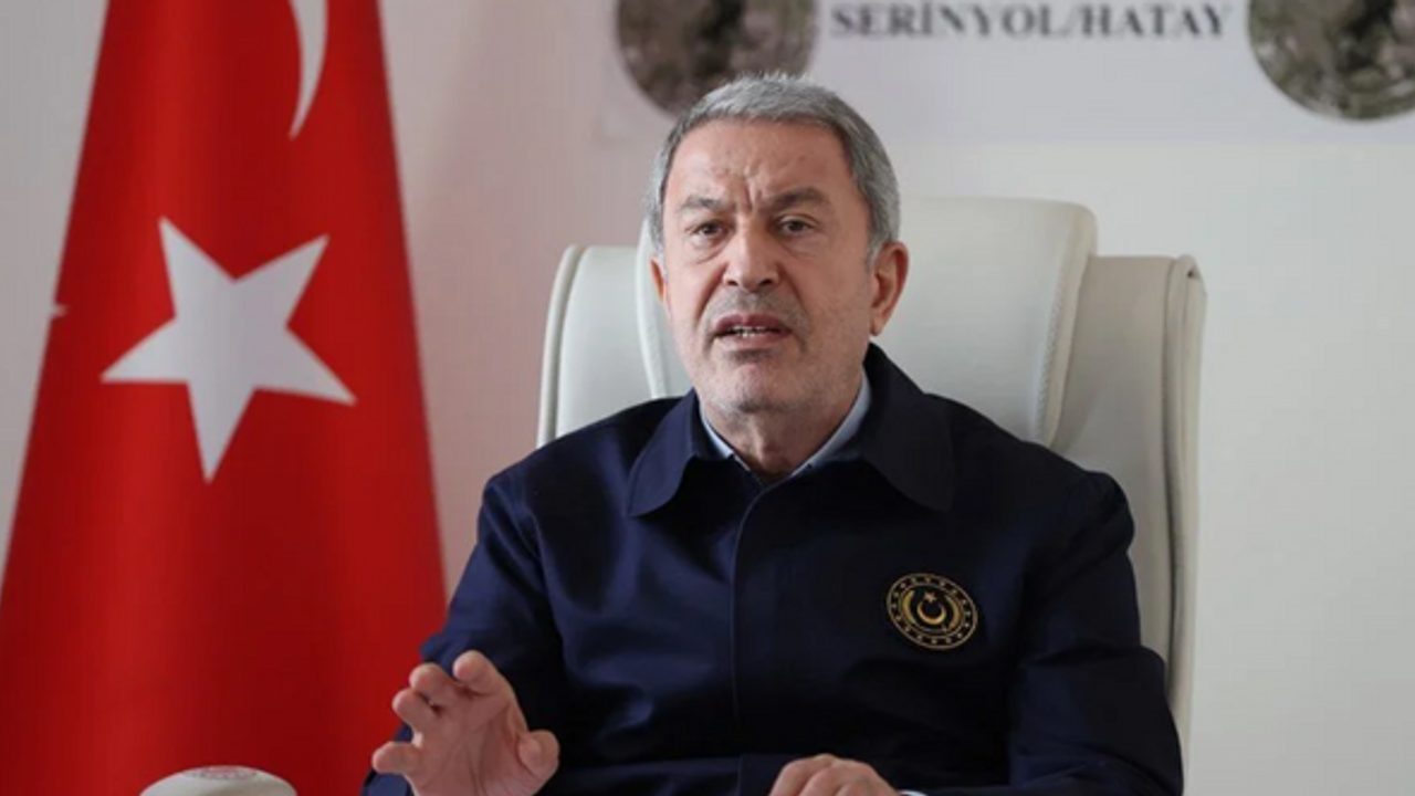 Bakan Akar: "TSK ilk andan itibaren seferber olmuş, milletinin yanına koşmuştur"