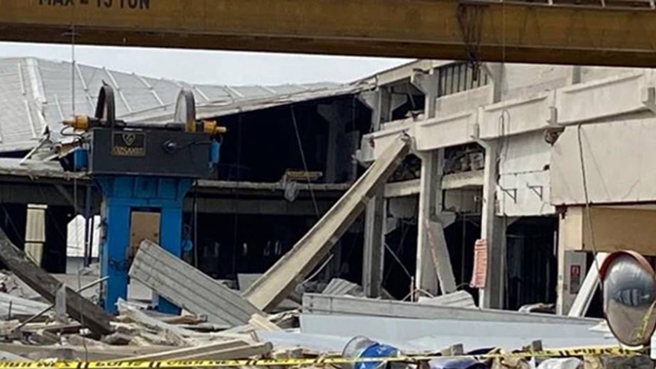 Malatya'daki 5.6'lık depremde Kahramanmaraş'taki fabrika çöktü! 1 kişi hayatını kaybetti