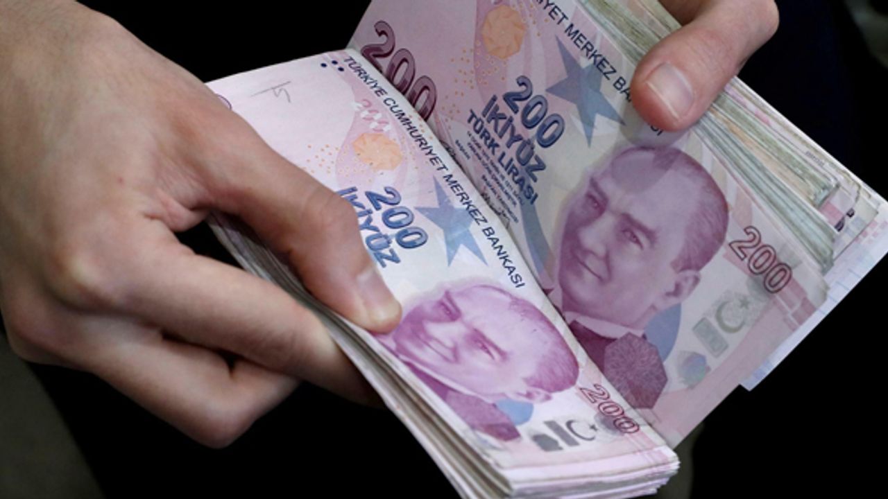 Yeni zamlı emekli maaşları ödemesi nisan ayında başlıyor