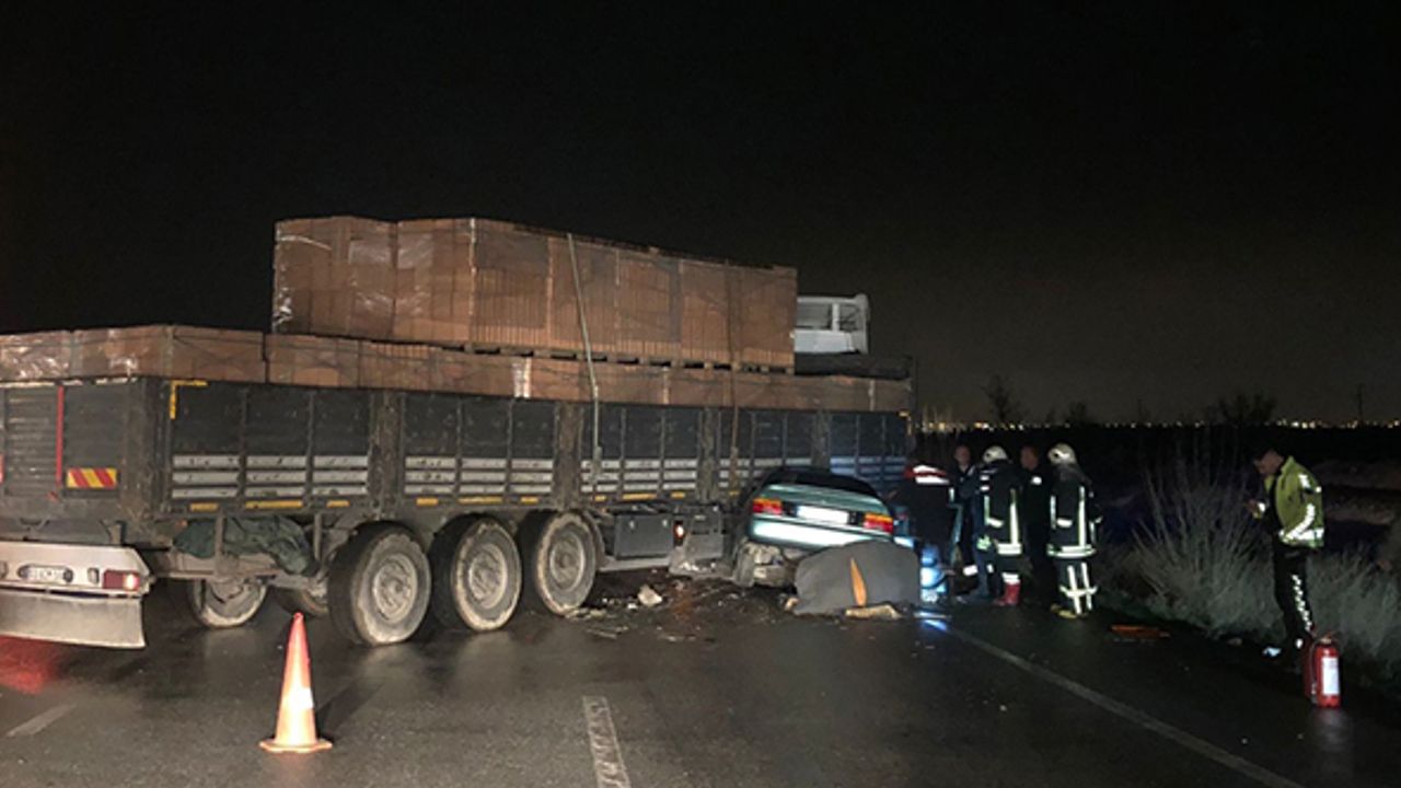 Afyonkarahisar'da TIR kazası! 2 yaralı