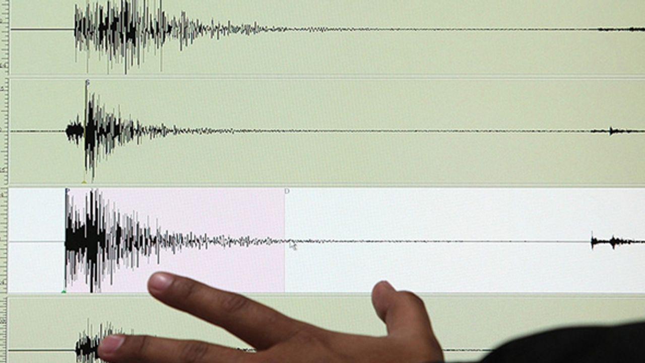 Ege Denizi'nde 5 büyüklüğünde deprem
