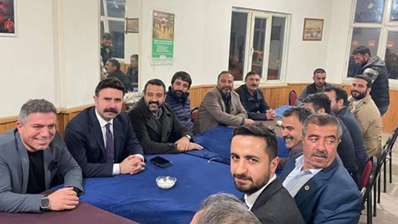 Eskişehir Ağrılılar Derneği üyeleri iftarda buluştu
