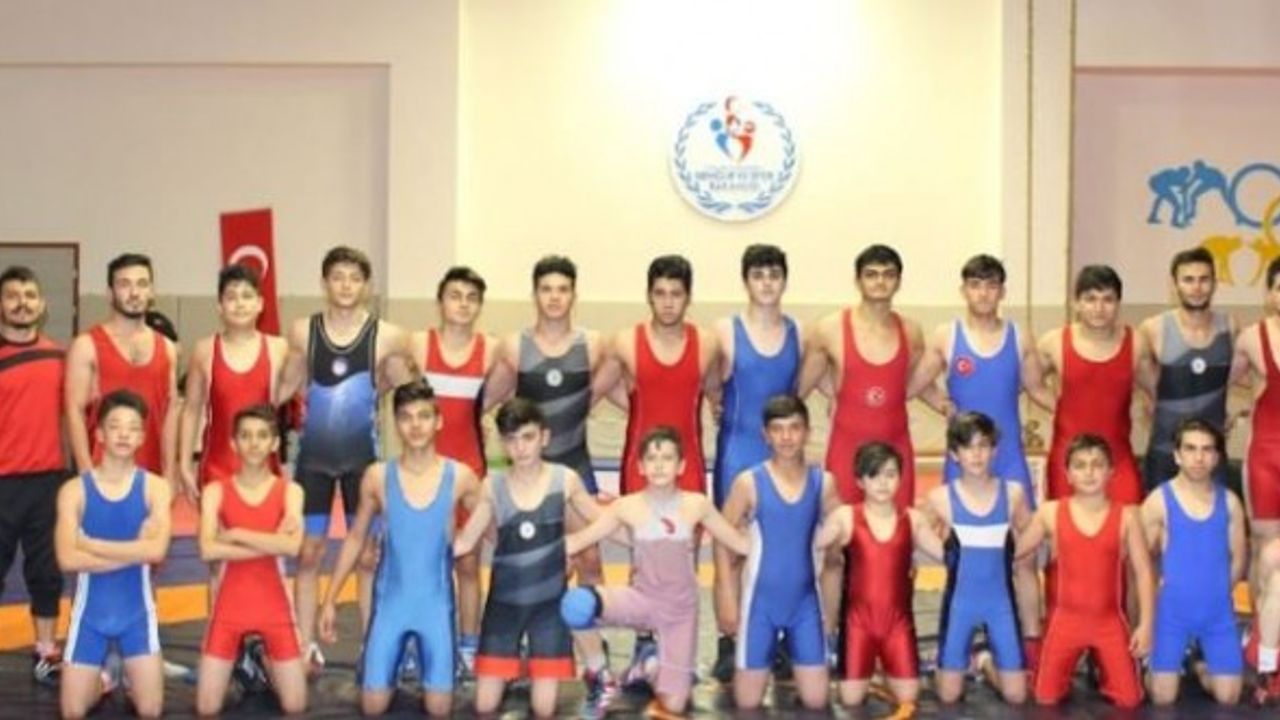 Eskişehirli sporcular madalya için mindere çıkacak