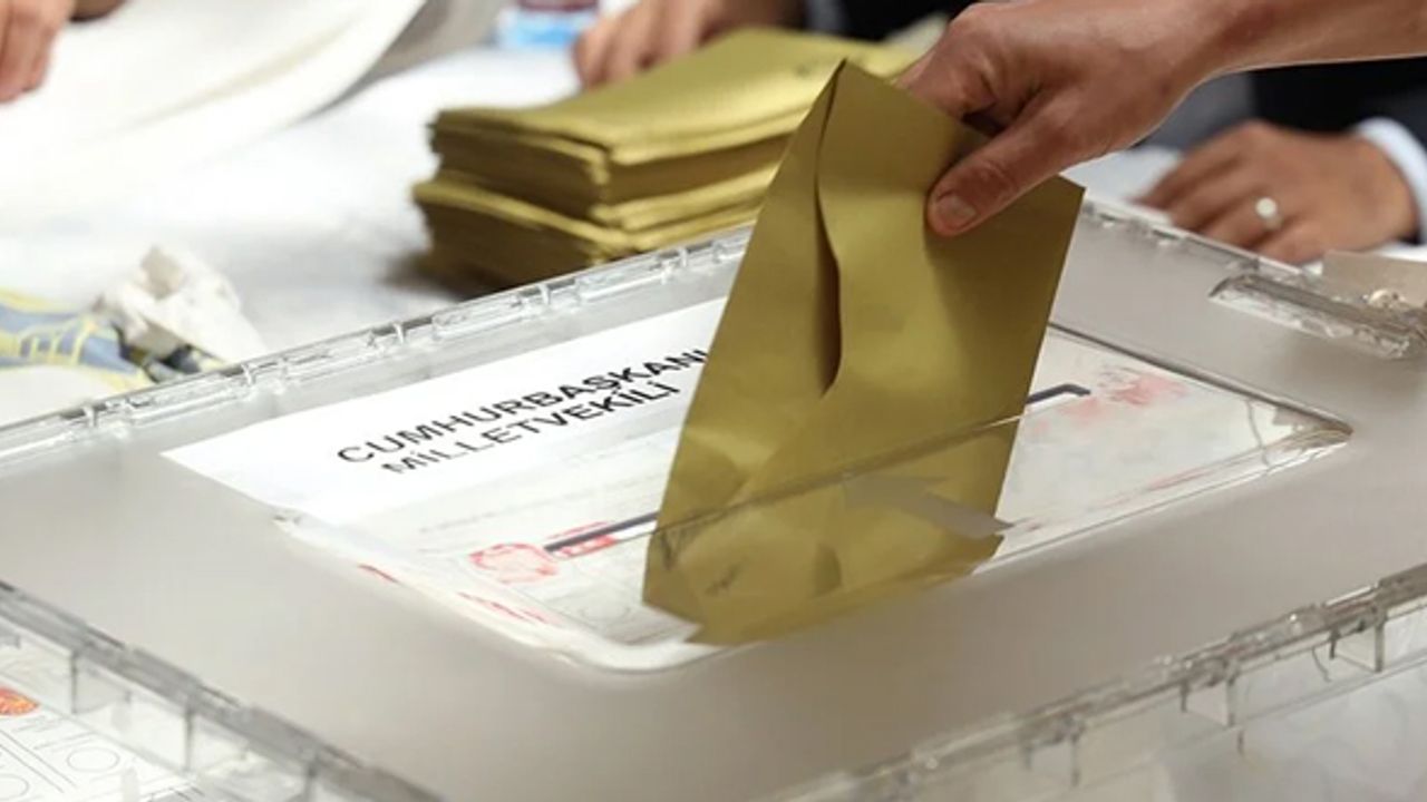 Hasta seçmenler için hasta nakil araçları ve ambulanslar hizmette olacak