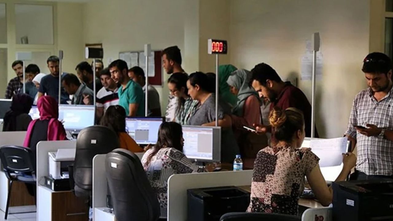 Nüfus müdürlüklerinde seçim mesaisi... Hafta sonu da hizmet verecek