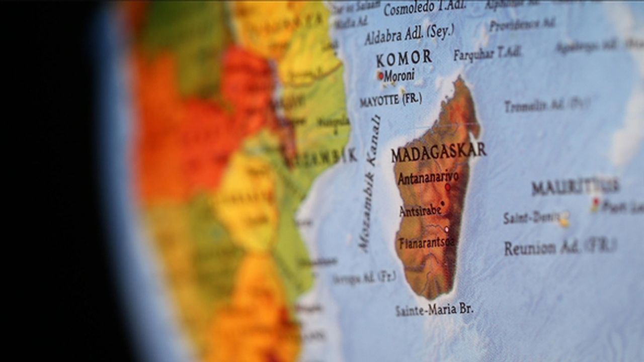 Batı'nın Afrika'daki sömürge siyaseti yıkılıyor mu? Afrika'yı gelecekte neler bekliyor?