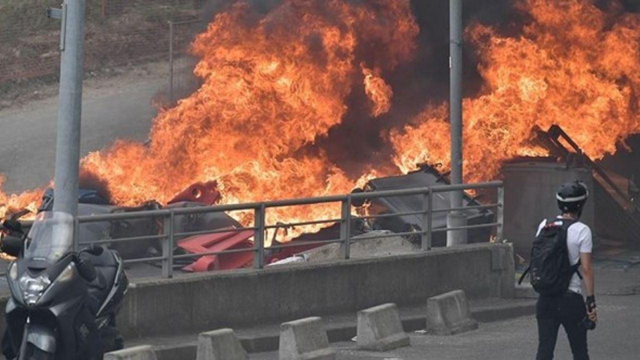 Fransa'daki protestolar Belçika'nın ardından İsviçre'ye sıçradı