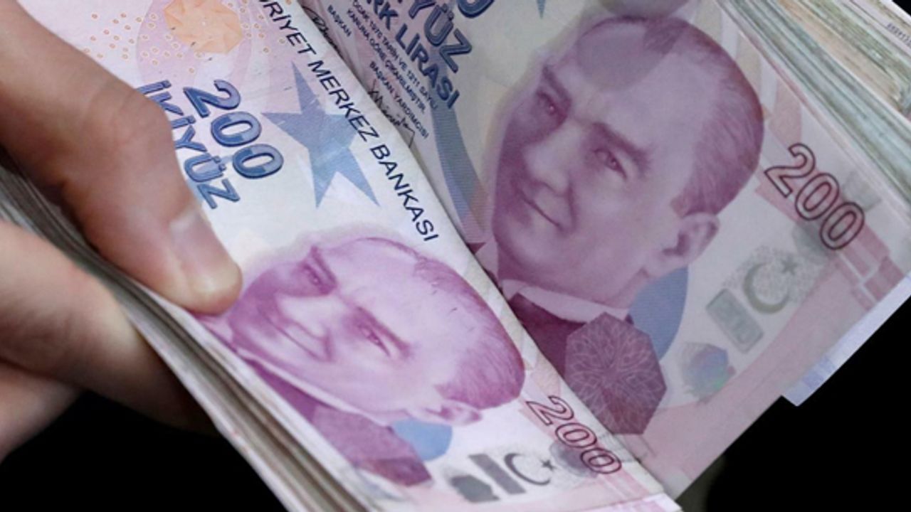 Memur ve emekli maaşlarına zam Resmi Gazete'de