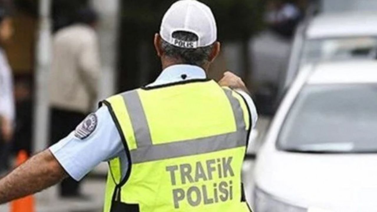 Afyonkarahisar'da 3 araç sürücüsüne gürültü cezası