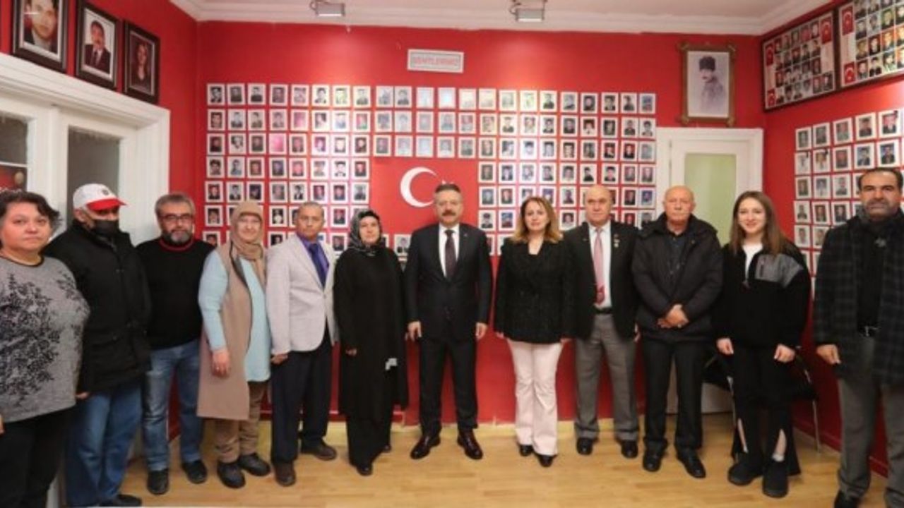 Vali Aksoy'dan şehit aileleri ve gazi derneklerine ziyaret