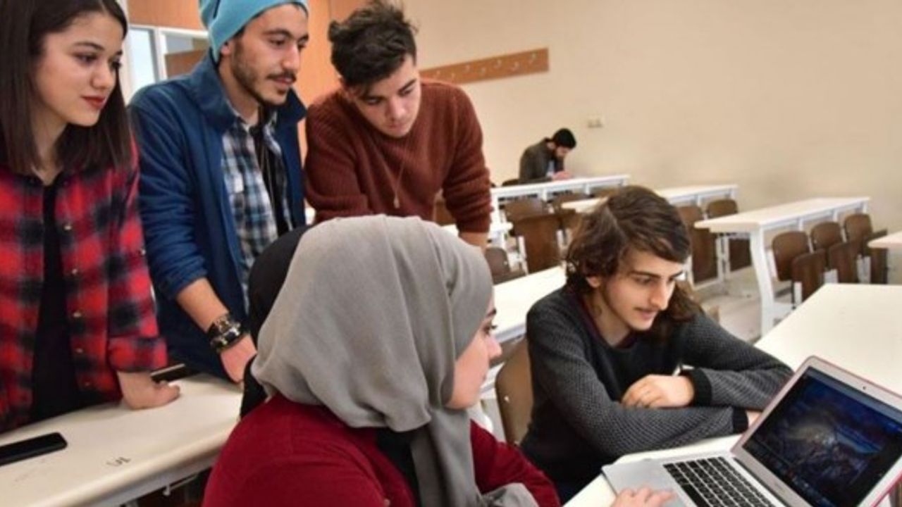 Öğrenciler için dev yarışma! 20 öğrenciye toplam 850 bin liralık ödül verilecek