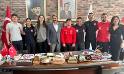 Milli Takım Sporcularından Eskişehir Gençlik ve Spor İl Müdürü Kalın’a Ziyaret