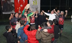 Cumhuriyet Kupası'nın kazananı Park ve Bahçeler oldu