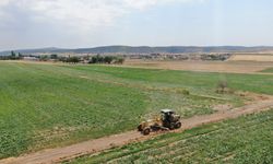 İnönü’de tarla yollarında uzun yıllar sonra kapsamlı onarım çalışması başladı