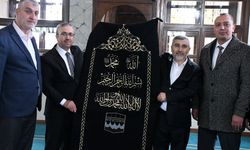 Olgunlaşma Enstitüsü’nden Tarihî Camiye Yeni Minber Örtüsü