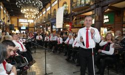 Özel gereksinimli bireylerin eserleri ve performansları büyük beğeni topladı