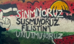 Eskişehir Odunpazarı Duvarlarında Filistin Çığlığı: "Sinmiyoruz, Susmuyoruz!"