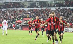 Tribünlerin Efendisi Eskişehirspor!