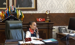 Minik Valinin İlk İcraatı Eğitim Oldu: Gezici Kütüphane Öğrencilerle Buluştu