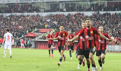 Tribünlerin Efendisi Eskişehirspor!