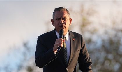 Özgür Özel’in Mitingdeki Sözlerine Basın Federasyonu’ndan Tepki