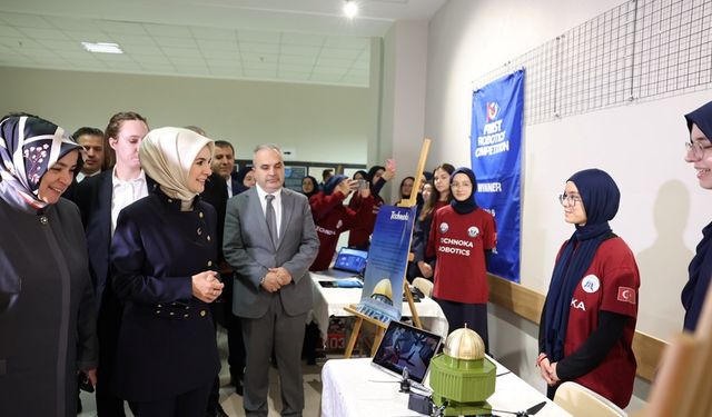 Kız çocuklarının yarının liderleri olmalarını hedefliyoruz