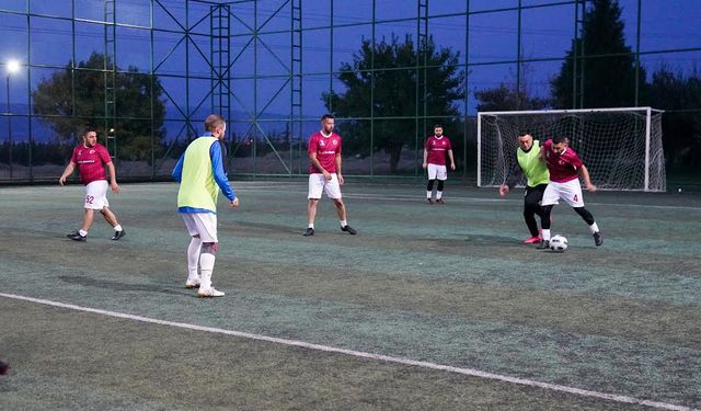 Tepebaşı futbol turnuvası başladı