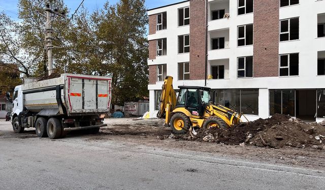 İnönü’de Temizlik ve Altyapı Çalışmaları Aralıksız Sürüyor