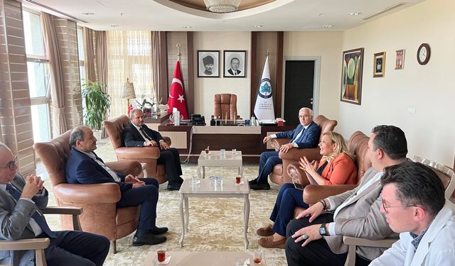 Ebelik Mesleği Ankara’daki Sempozyumda Masaya Yatırılıyor