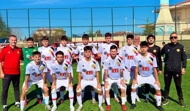 Eskişehirspor altyapısı kapasitesini ortaya koydu!