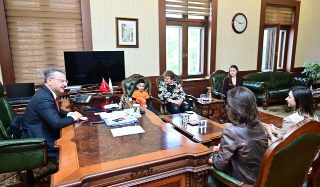 VALİ AKSOY: “LÖSEV, ÇOCUKLARIMIZA UMUT OLUYOR”