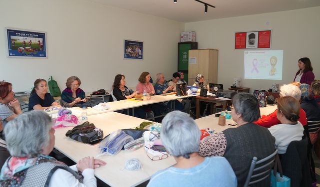 Kursiyerlere kadın sağlığı eğitimi