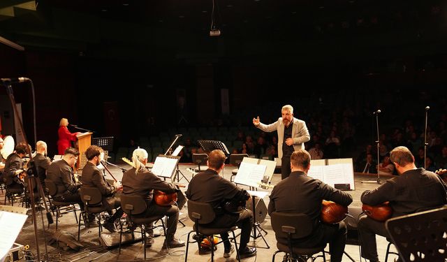 Şarkılar öğretmenler için söylendi