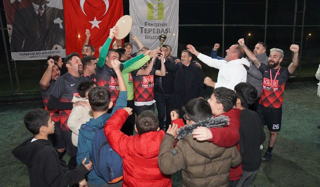 Cumhuriyet Kupası'nın kazananı Park ve Bahçeler oldu