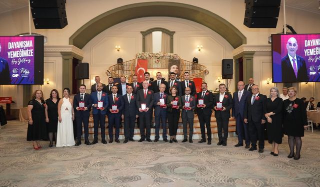 Dayanışma Gecesinde Başkan Ünlüce Partililerle Buluştu