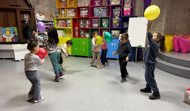 Minikler yerel demokrasiyi deneyimledi