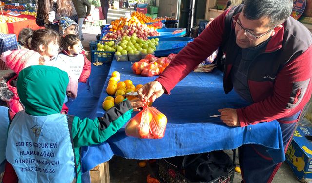 Minikler Yerli Malı Haftası’nı pazarda kutladı