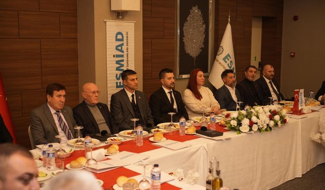 ESMİAD’da Devir Teslim: Koltuk Sinlenmez’e Emanet